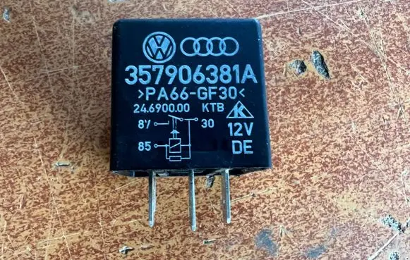Volkswagen Sharan Other relay 357906381