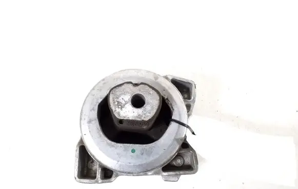 Mercedes-Benz A W169 Engine mount bracket A1692401218
