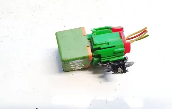 Citroen C4 I Picasso Other relay 86852