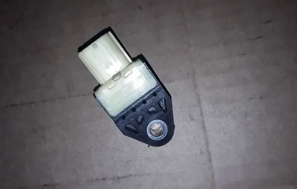 Toyota Urban Cruiser (XP110) Airbag deployment crash/impact sensor 8983128020 72768U3LJ
