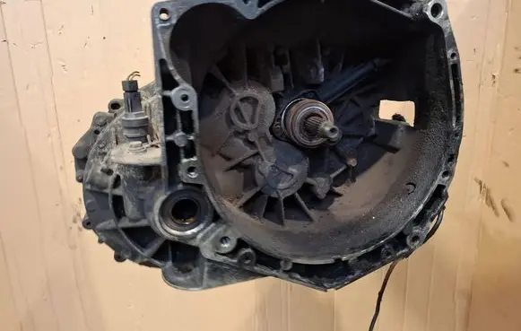 Renault Master II Manual 5 speed gearbox PF1AA012 7700599563
