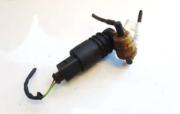 Skoda Fabia Mk1 (6Y) Windscreen/windshield washer pump 1K6955651