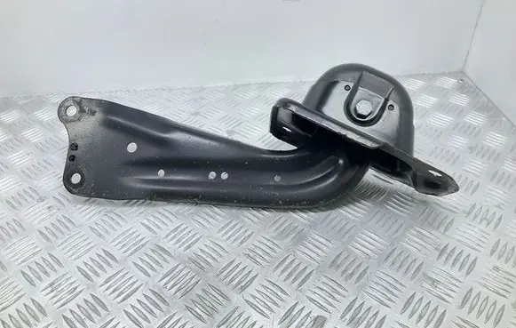 Volkswagen PASSAT B8 Rear suspension control arm 5Q0505256C 1K0505130L 1K0501476