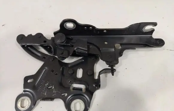 BMW X2 F39 Engine bonnet/hood hinges 7427125 7329441