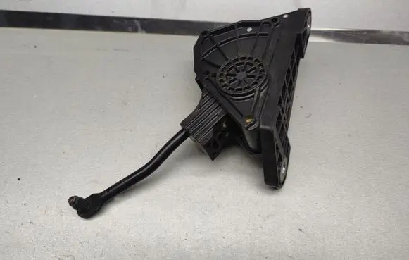 Honda Civic Accelerator throttle pedal 03J08