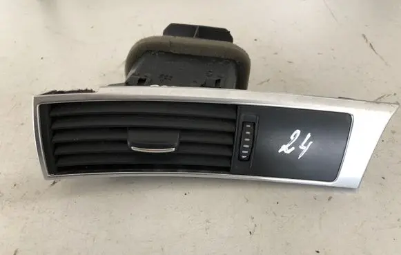 Audi A6 S6 C6 4F Dashboard side air vent grill/cover trim 4F1820901D