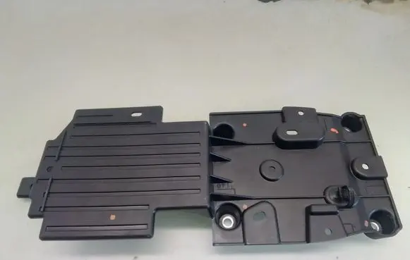 Other center console (tunnel) element