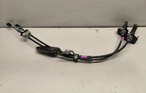 Toyota Yaris XP210 Gear shift cable linkage 33820K0020