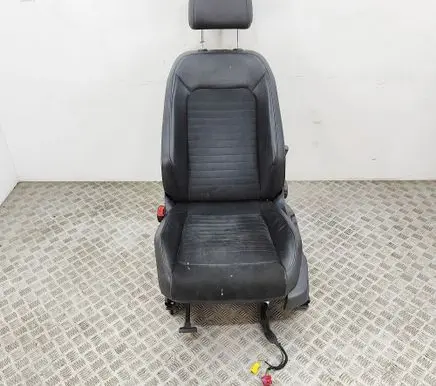 Volkswagen PASSAT B8 Front driver seat 5Q4881105Q