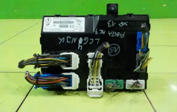 Ford Fiesta Central body control module DN1T15K600ED