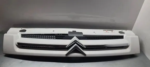 Citroen Berlingo Front grill 9644758177