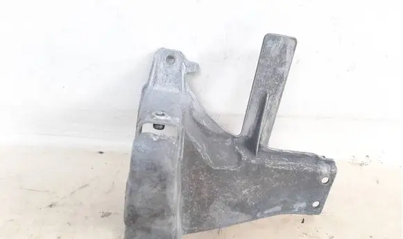 Mercedes-Benz SL R231 Rear bumper mounting bracket A2316300831