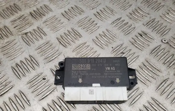 Audi A3 S3 8V Parking PDC control unit/module 5Q0919294J