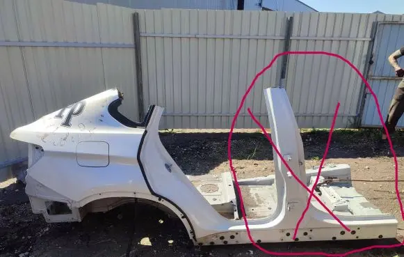 BMW X6 F16 Rear arch 41217352060