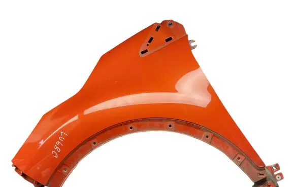 Renault Captur Fender 631018998R