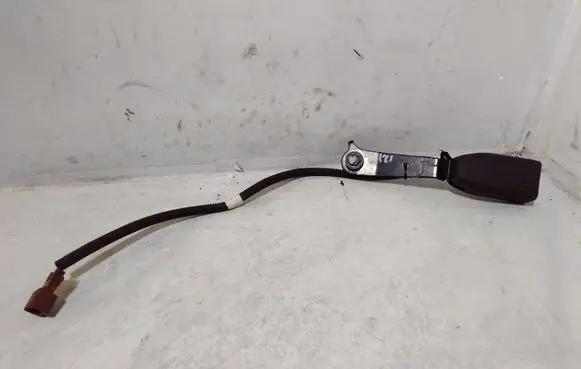 Honda CR-V Front seatbelt buckle 6080169