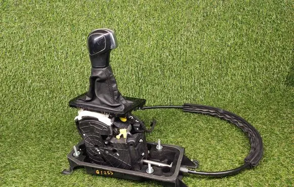 Volkswagen Jetta USA Gear selector 5Q1713023BS