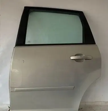 Ford C-MAX I Rear door