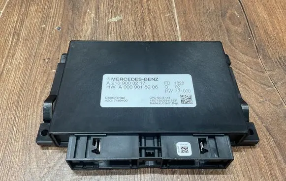 Mercedes-Benz E W213 Gearbox control unit/module A2139003217