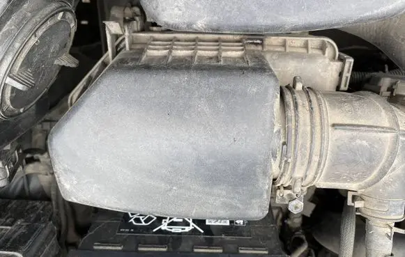 KIA Rio Air filter box