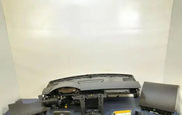 Volkswagen Phaeton Dashboard