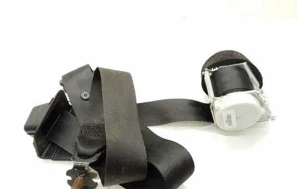 Ford Galaxy Rear seatbelt 9613B86A