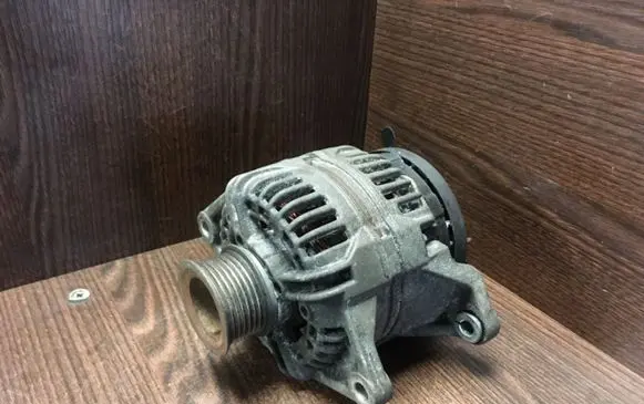 Iveco Daily 4th gen Generator/alternator 504009977 0124325053