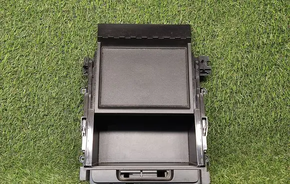 Toyota Camry VIII XV70 Rear storage box compartment pad/mat 5880433A30
