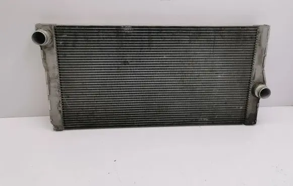 BMW 5 F10 F11 Coolant radiator 8509177