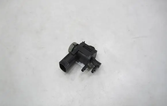 Volkswagen Golf V Turbo solenoid valve 1K0906283A