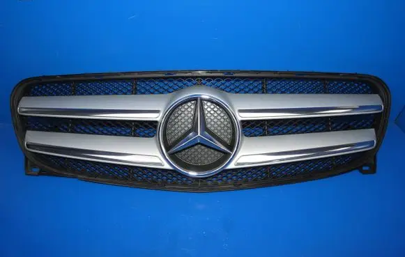 Mercedes-Benz GLA W156 Front grill