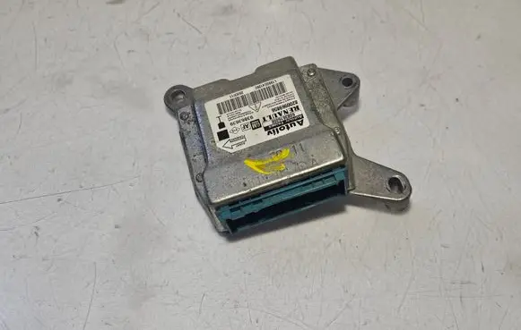 Opel Vivaro Airbag control unit/module 8200969856