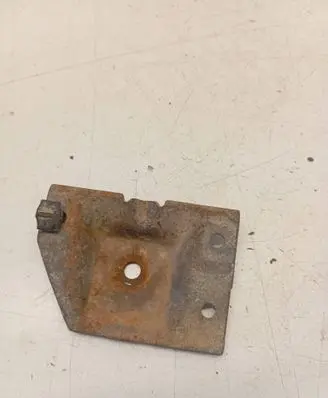 Battery bracket