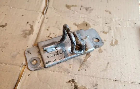 Renault Laguna III Engine bonnet/hood lock/latch loop/hook 03708 656200007R