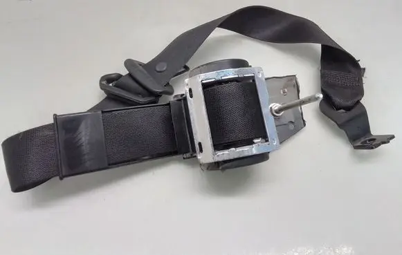 Opel Zafira B Front seatbelt