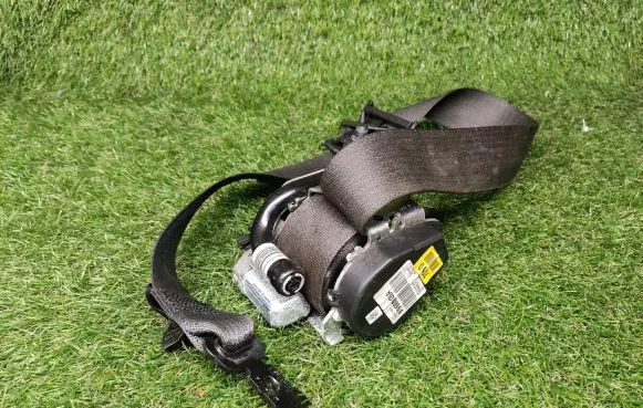 Chevrolet Orlando Front seatbelt 13297090 13251151 616948100