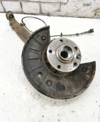 Volkswagen Touareg I Front wheel hub 7L6407258A