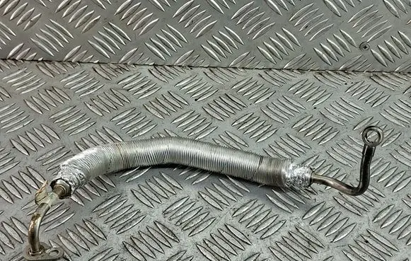 BMW X2 F39 Turbo turbocharger oiling pipe/hose 8586479