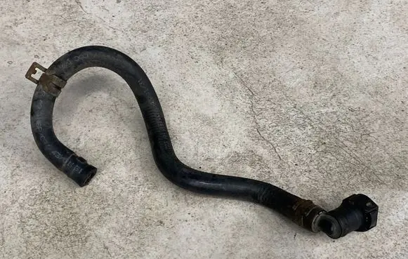 Volkswagen Polo Fuel line pipe 036133723AA