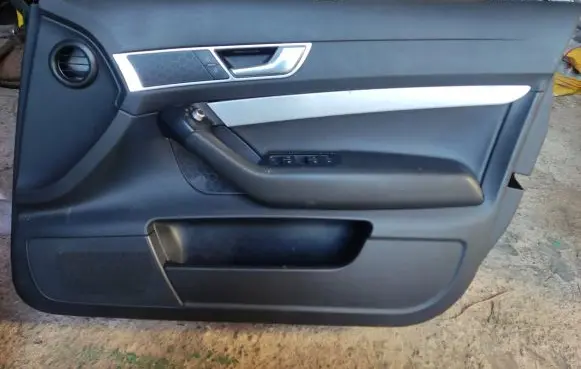 Audi A6 S6 C6 4F Front door card panel trim