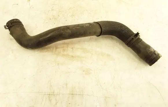 Renault Twingo II Engine coolant pipe/hose