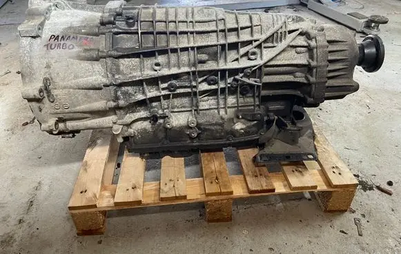 Porsche Panamera (970) Automatic gearbox 97032110330 970321105 9G111633150