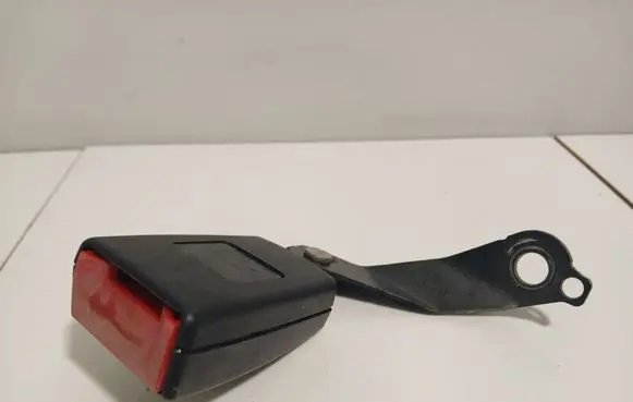 Audi TT Mk1 Rear seatbelt buckle 8N885774001C 1004200271