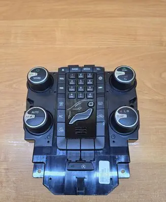Volvo V40 Climate control unit 31398643 MU162200059 15W16201