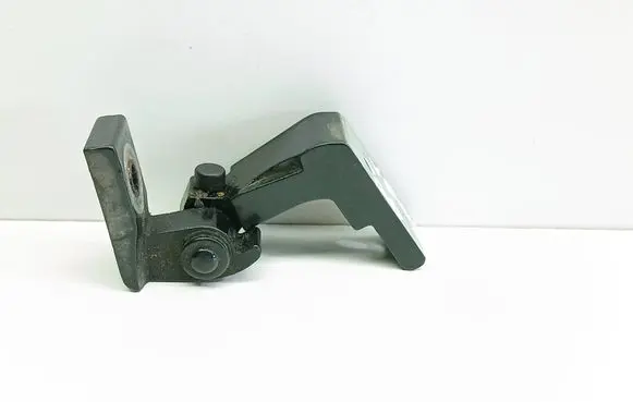 Audi A6 S6 C6 4F Rear door upper hinge 