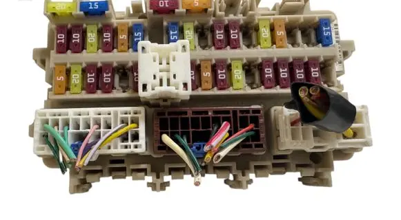 Mercedes-Benz X-class W470 Fuse module C30184 5XA0A