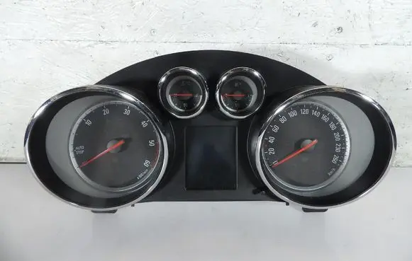 Opel Astra J Speedometer (instrument cluster) 13442454