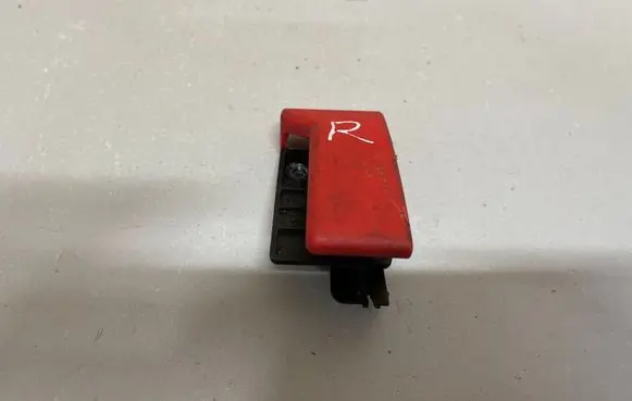 Mercedes-Benz R W251 Engine bonnet (hood) release handle