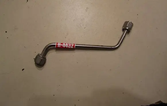 Volkswagen PASSAT B6 Fuel injector supply line/pipe 3C0201417