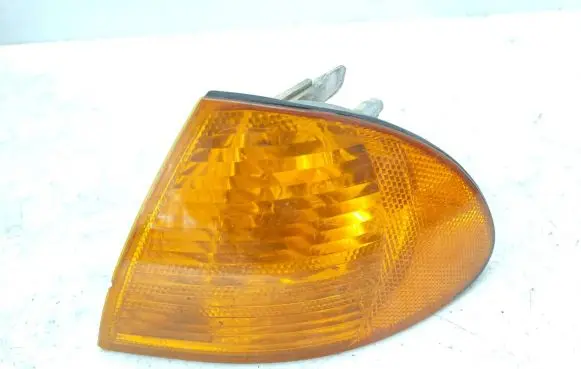 BMW 3 E46 Front indicator light 1315106140